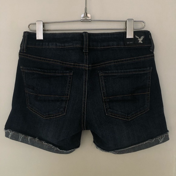 AMERICAN EAGLE Dark Denim Shorts - Size 00 - Picture 2 of 4